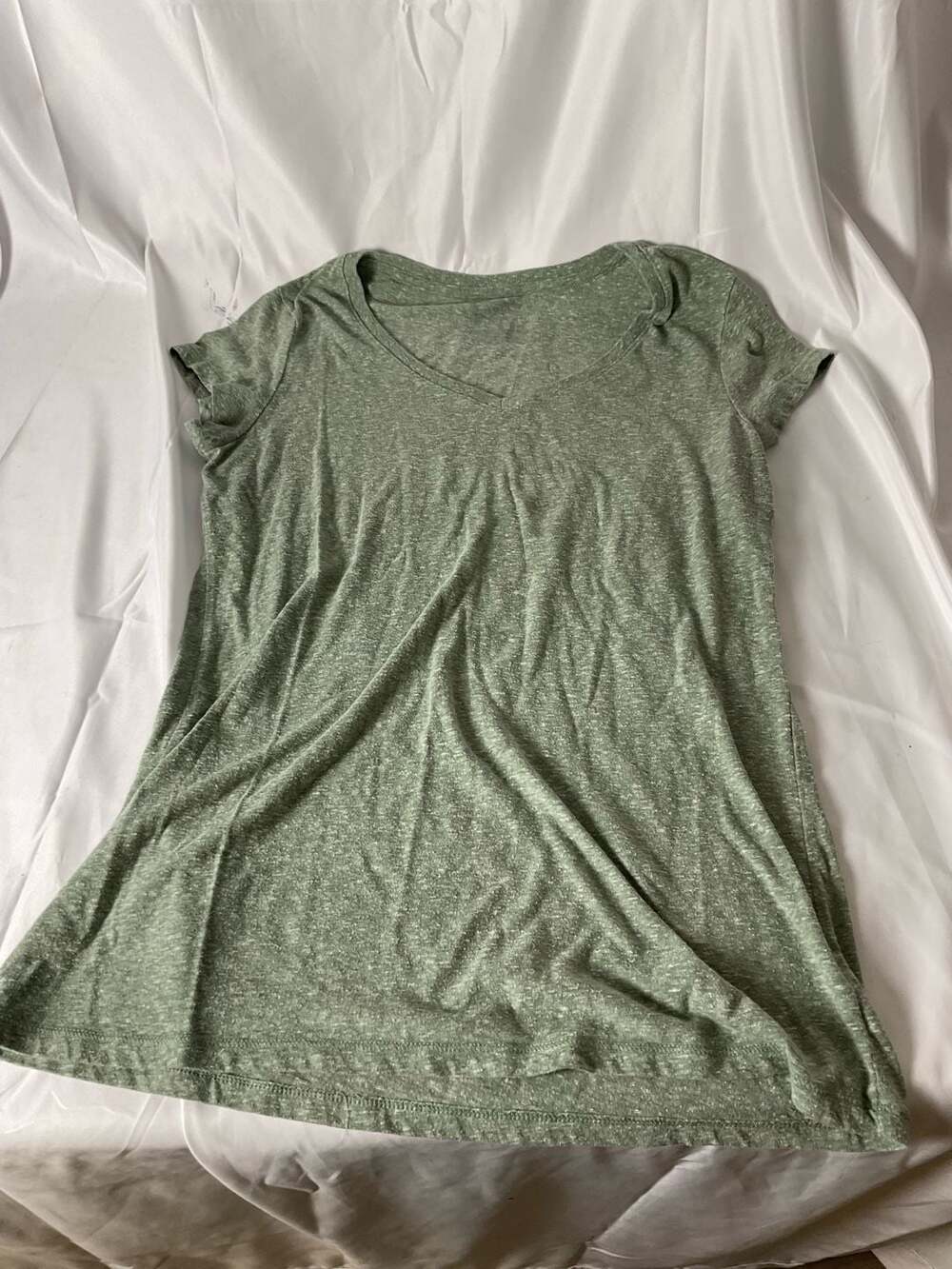 No Boundaries Green V-Neck T-Shirt